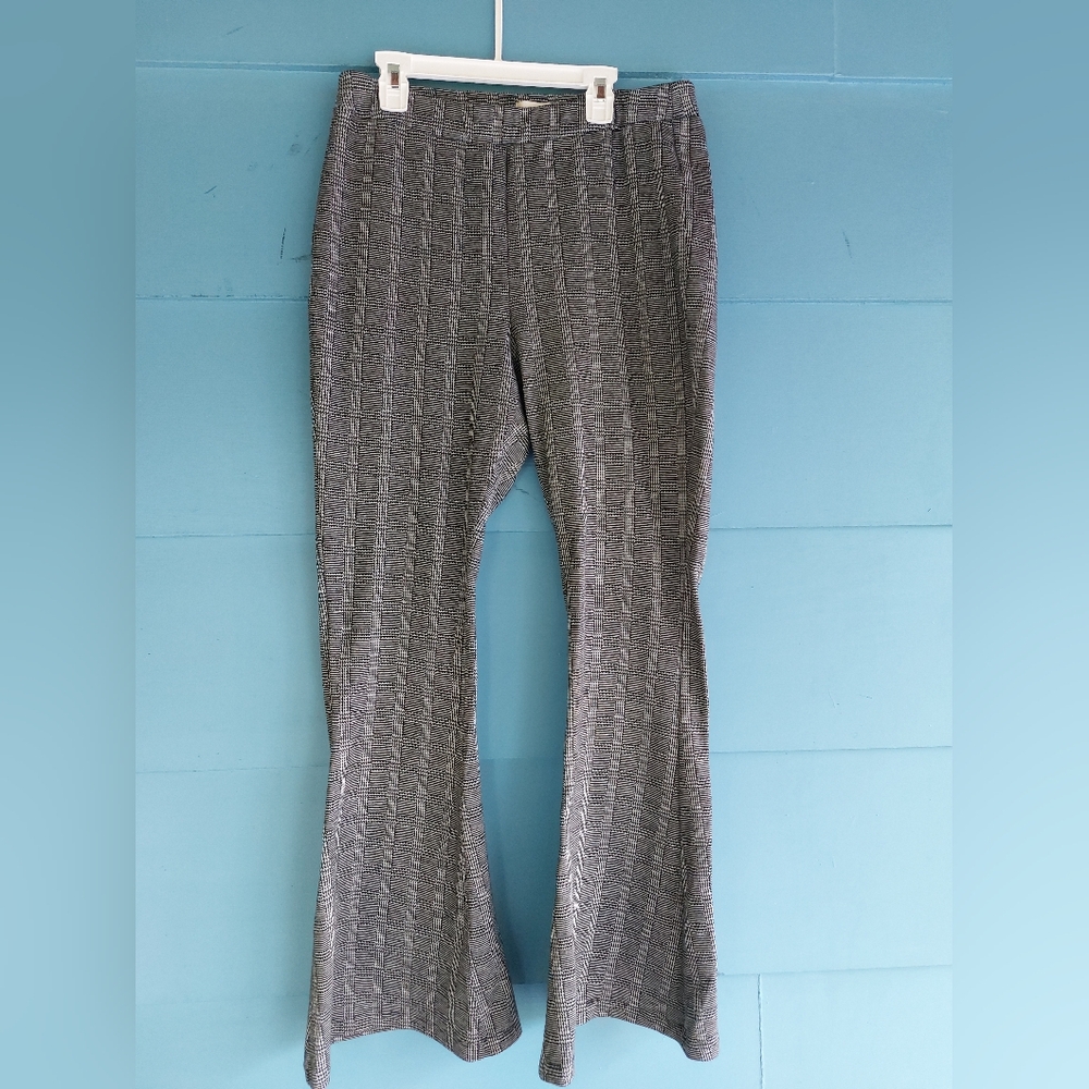 SO Black and White Patterned Pants